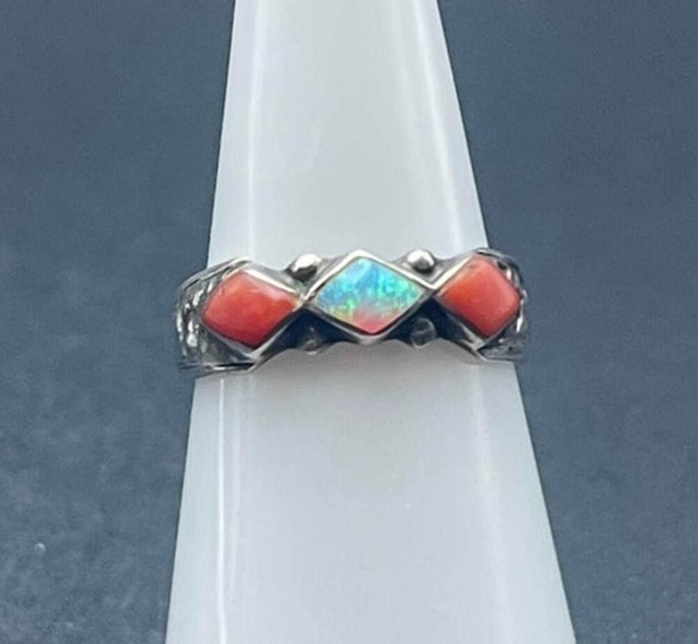 Dainty Red Coral Opal Sterling Silver Ring Textured Band Size 5.5 Southwestern